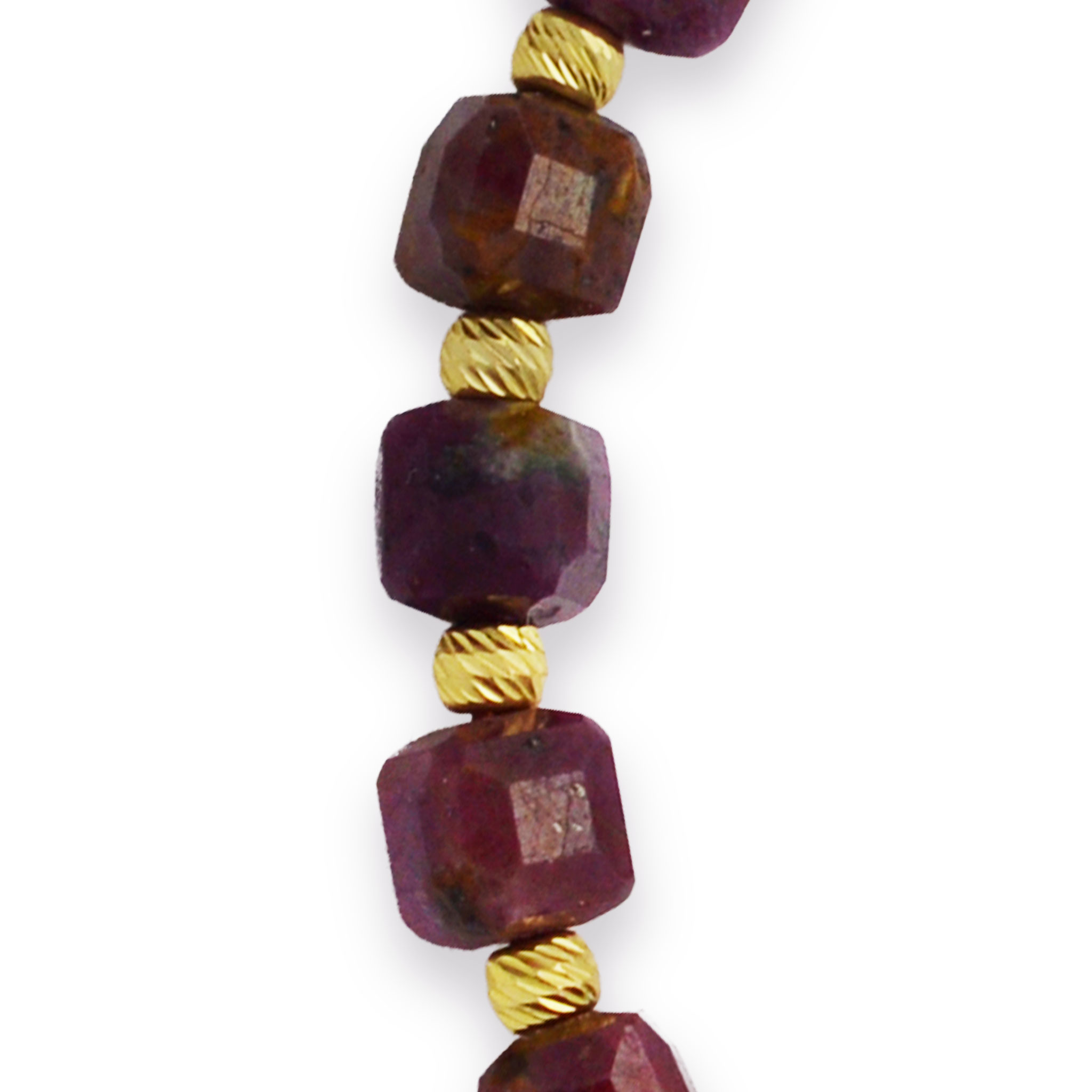 Злато на конец с рубин