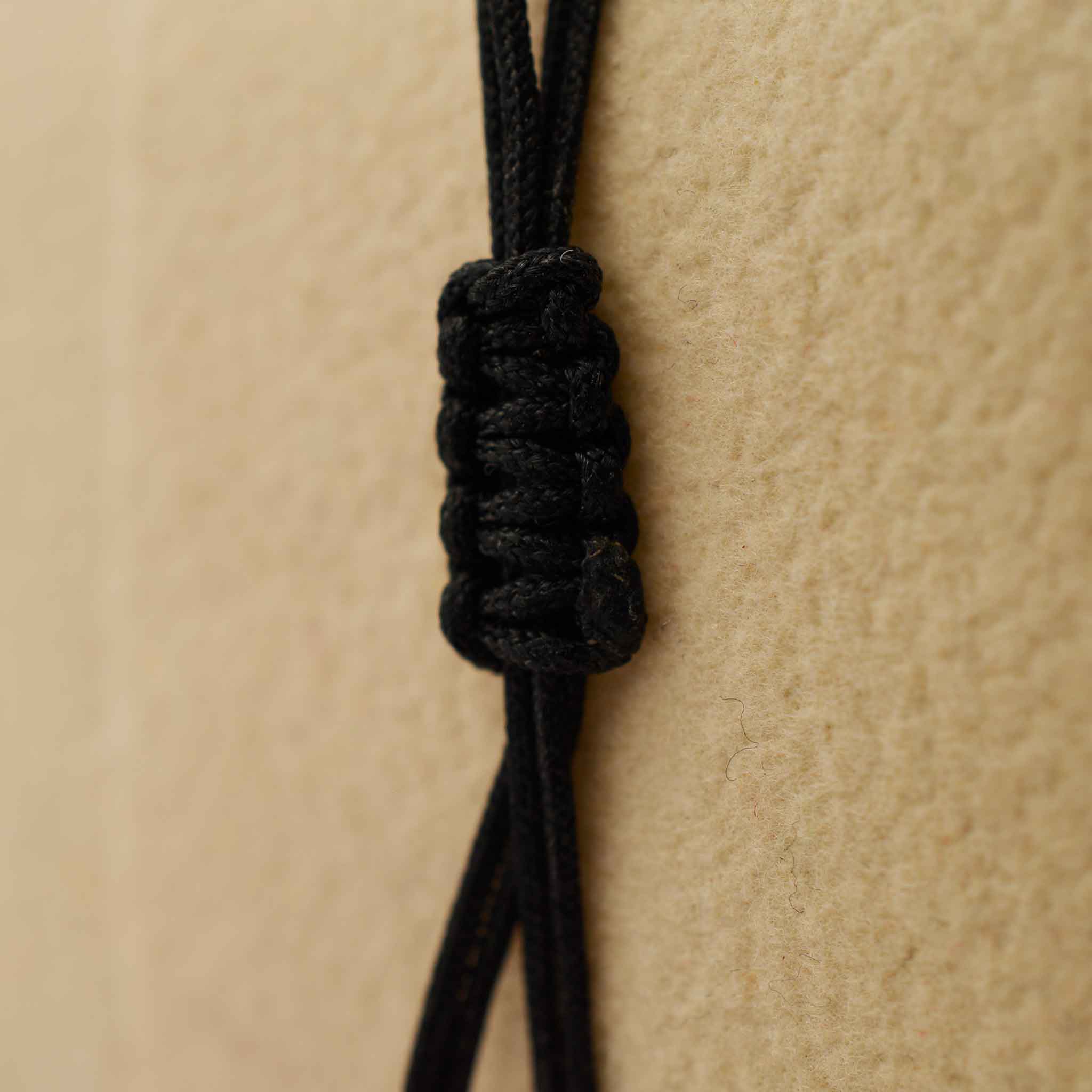 Злато на конец с яспис